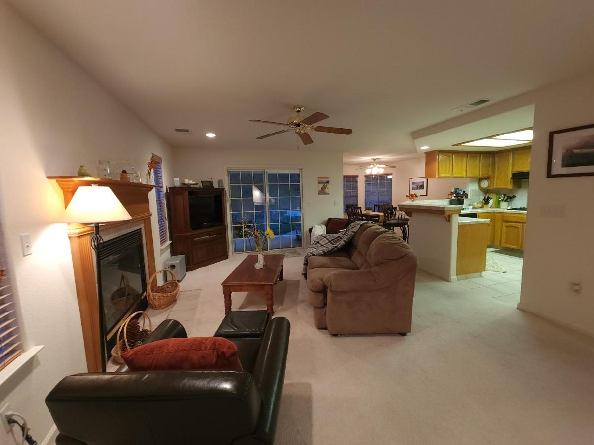 Villa Mountain Majesty With Hot Tub, Pool Table, Generator, Ev Hookup Oakhurst Exterior foto